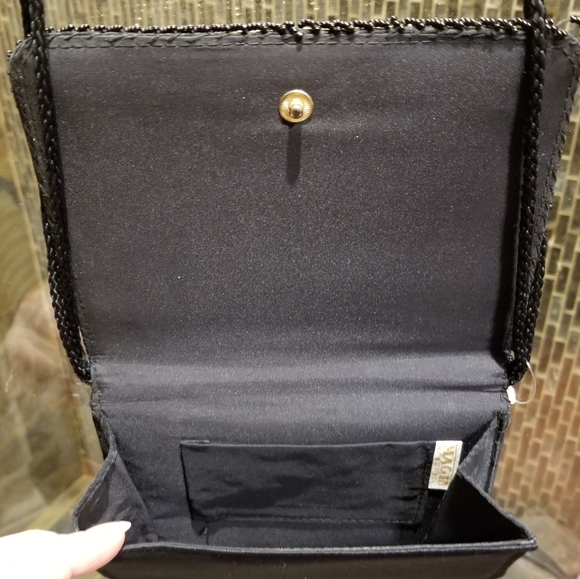 Gorgeous hand beaded evening Bag made in Macau - Picture 3 of 5